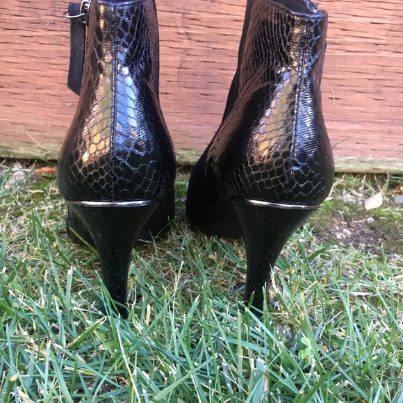 Brand new leather Booties - Picture 4 of 8